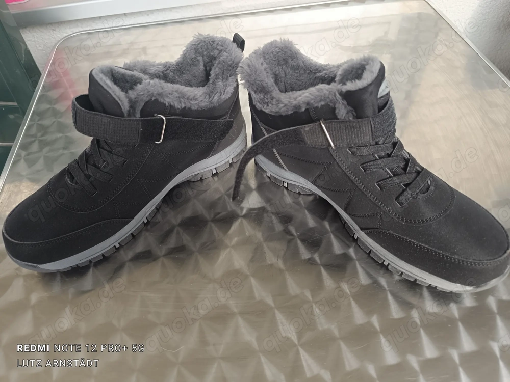 schöner warmer Winterschuh nagelneu Größe 43
