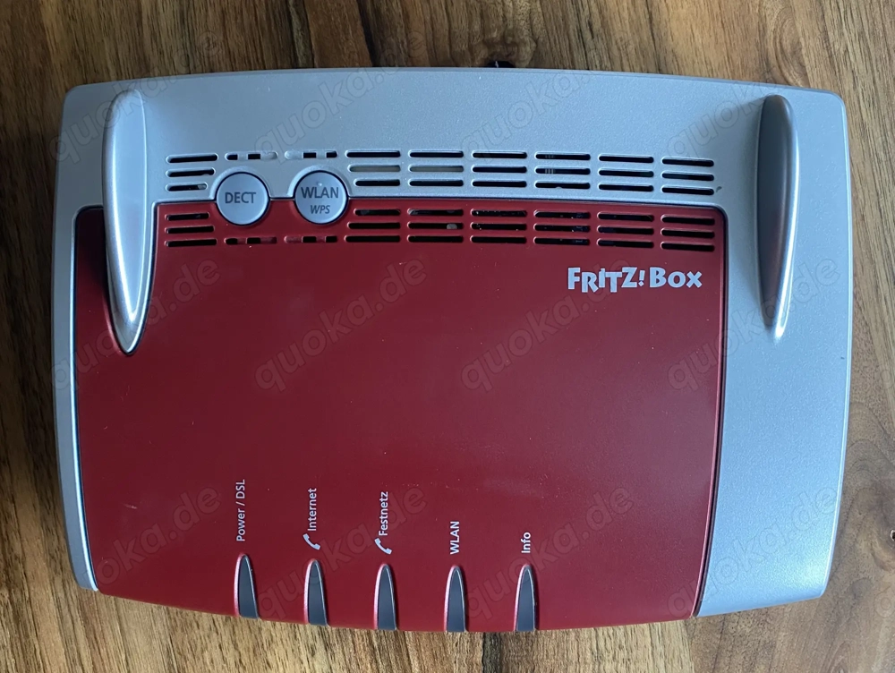 FRITZ!BOX 7490 in Rot mit aktuellem OS 7.60