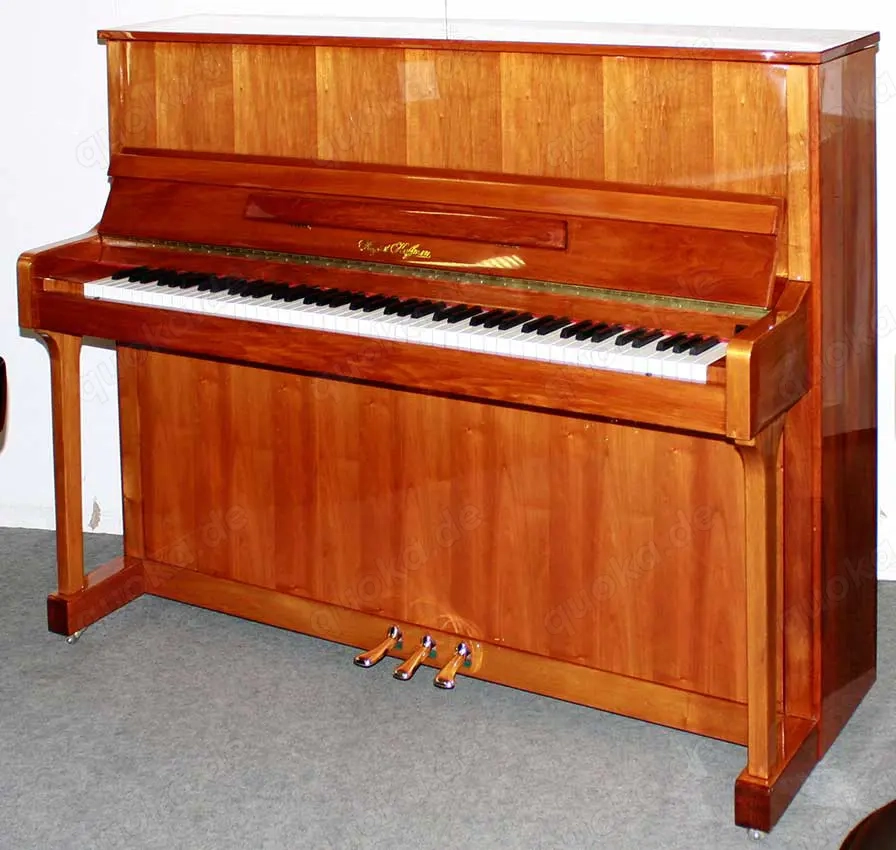 Klavier August Hoffman 121 K Nussbaum poliert, 5 Jahre Garantie