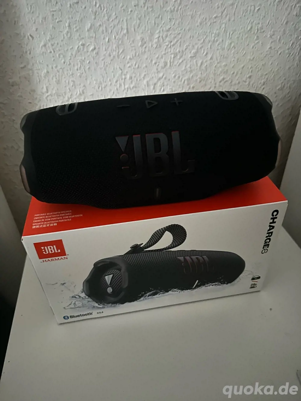 JBL Charge 6  JBL Charge 6