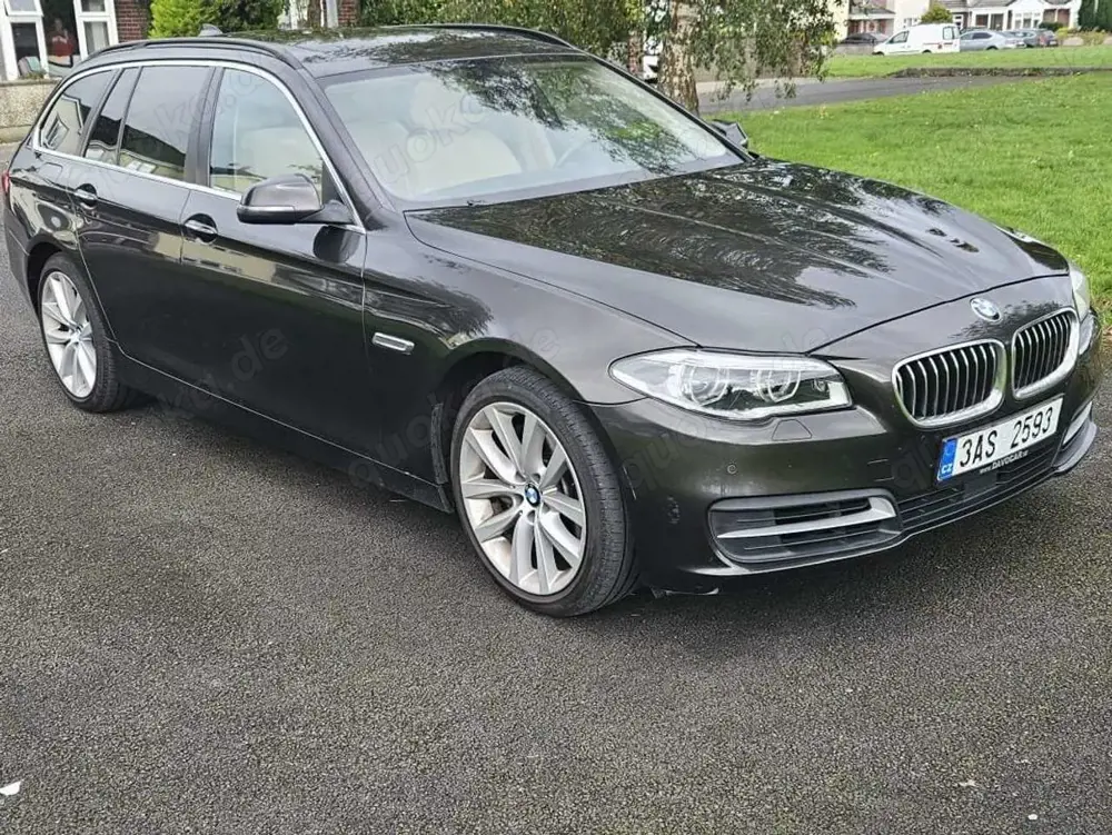 BMW 535 535i Touring Aut. Luxury Line