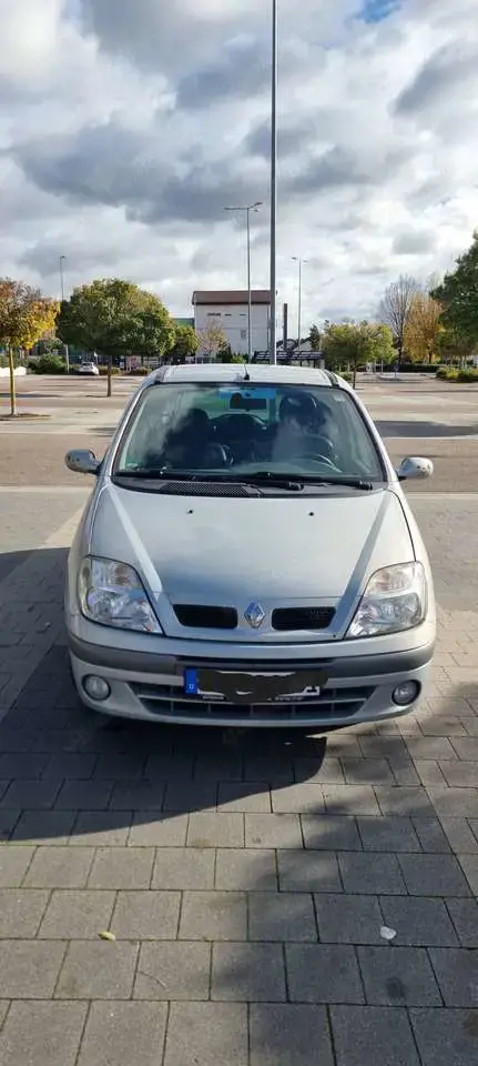 Renault Megane SENIC
