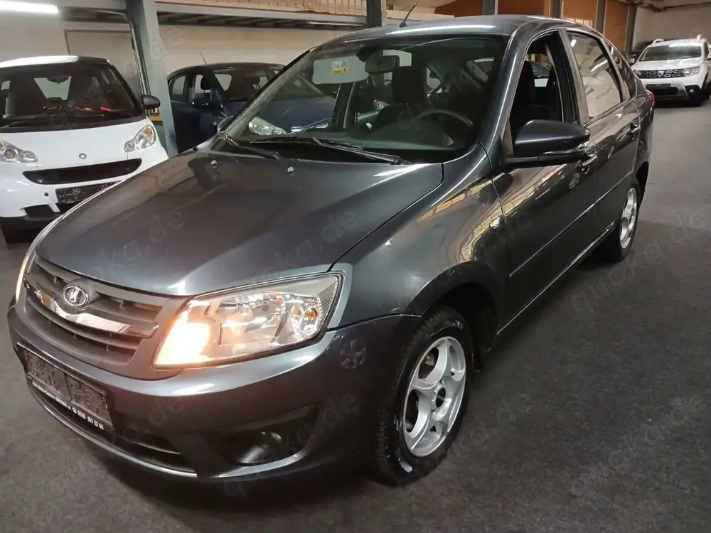 Lada Granta AUTOMATIK SITZHEIZUNG KLIMA LM