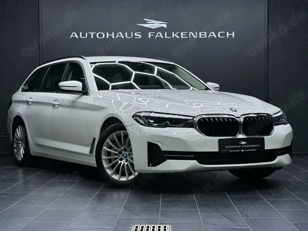BMW 530 e TOURING*DIGITAL*SHZ*TEMPO*LED*1.HAND