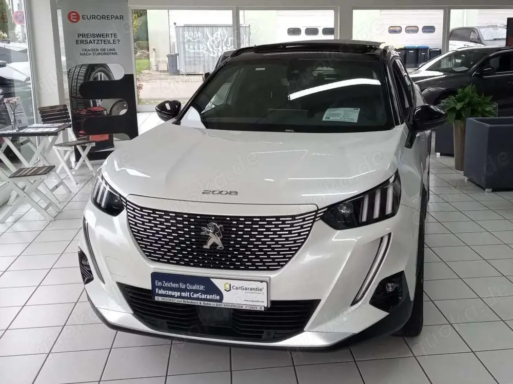 Peugeot 2008 e- GT SEHR GEPFLEGT  1 HAND
