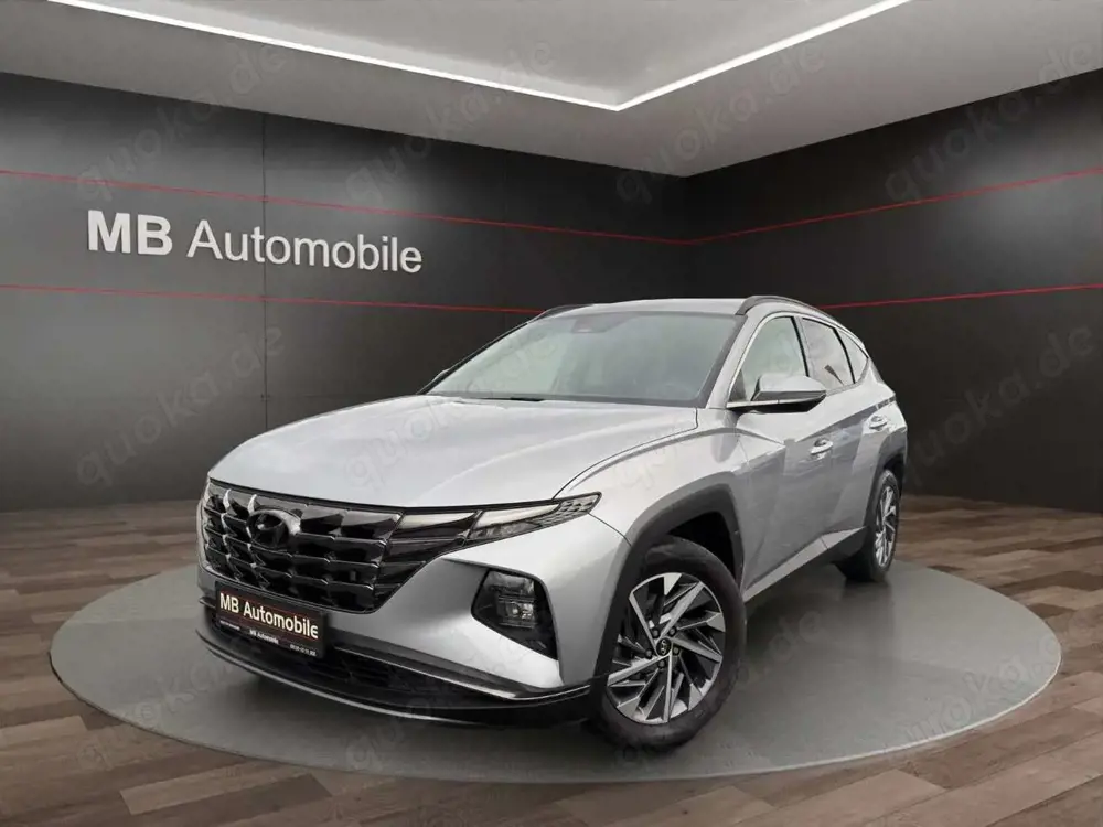 Hyundai TUCSON 2WD digital/Navi/Klimaa/LED/R-Kamera/SHZ