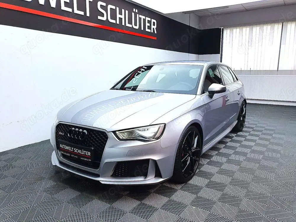 Audi RS3 Sportback 2.5 TFSI quattro Navi*KAM*Schale*