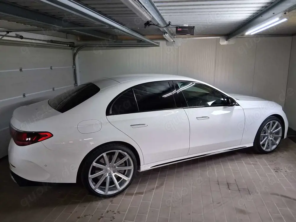 Mercedes-Benz E 300 Diesel Plugin Hybrid 300de 9G-TRONIC AMG Line