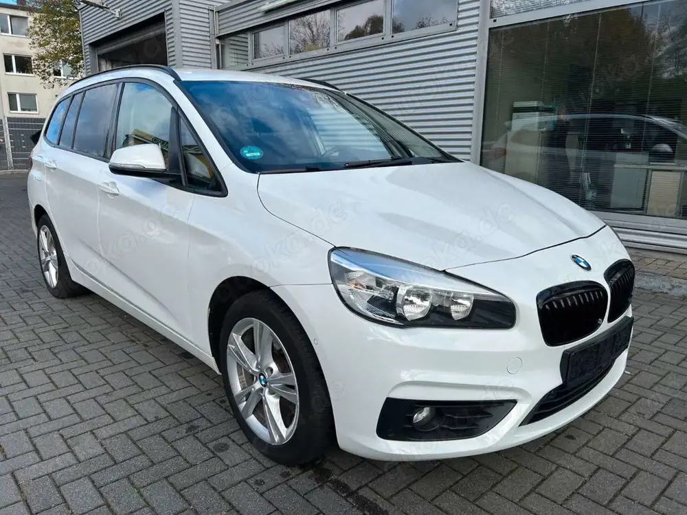 BMW 218 Baureihe 2 Gran Tourer 218 i Advantage/ 7 Si