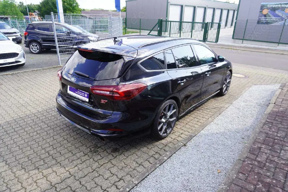 Ford Focus ST X