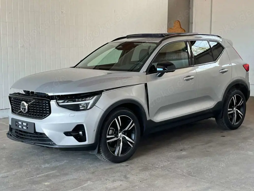 Volvo XC40 /Plus/Dark/2WD/360°/HK/ACC/AMBIENTE/UNFALL