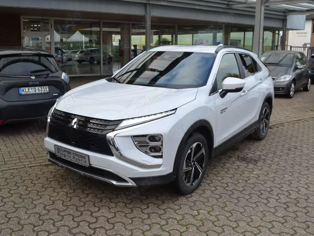 Mitsubishi Eclipse Cross Plus Hybrid 4WD