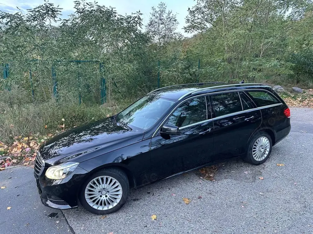 Mercedes-Benz E 220 7G/Leder/COMAND/Spurhalte/Totwinkel/LED-Kurven