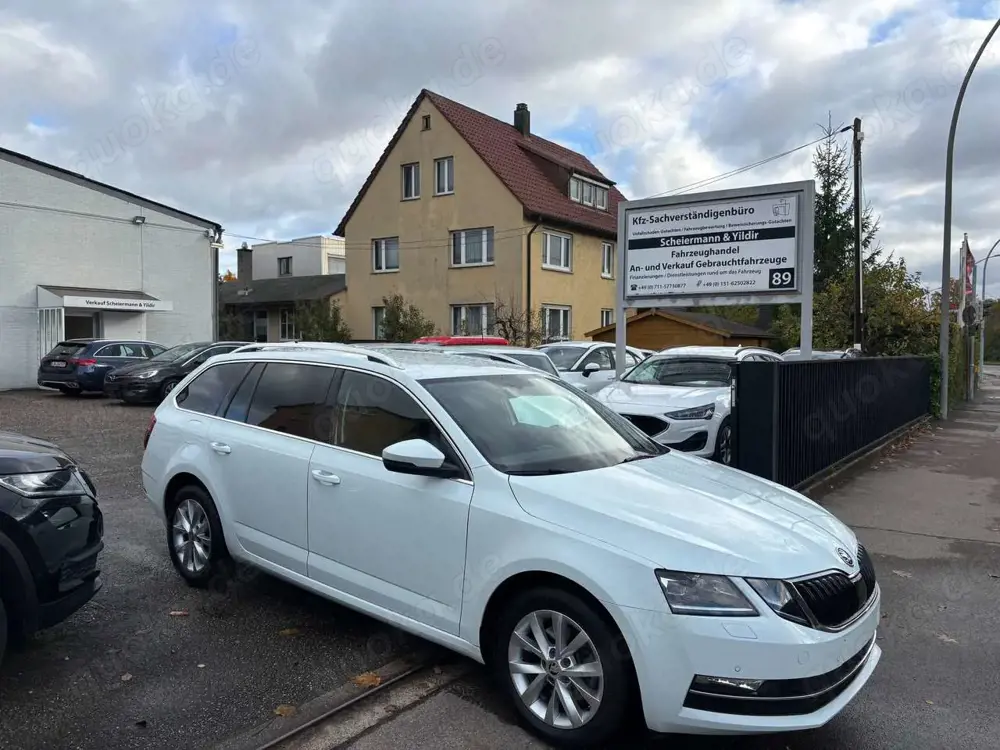 Skoda Octavia Leder Autom. LED AHK Navi Sihzg.