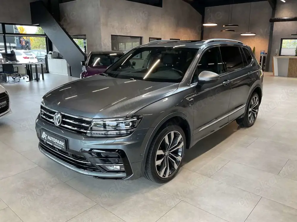 Volkswagen Tiguan Allspace R-Line 4M AHK HuD Pano Standh.