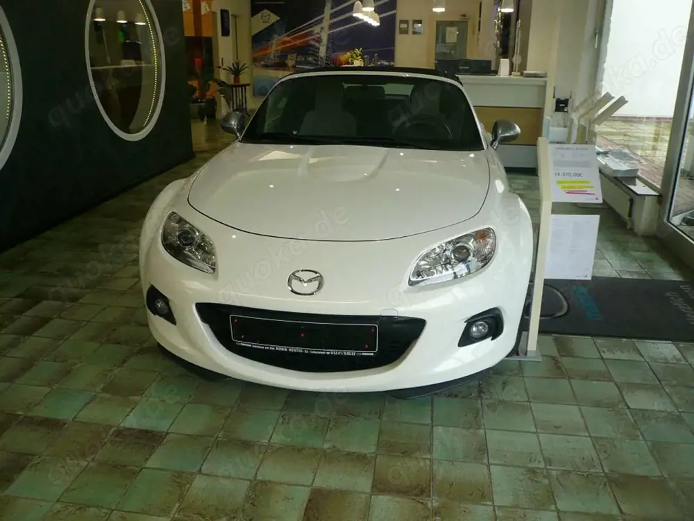 Mazda MX-5 "Sendo" Navigation // Fabrik neuer Motor/100 Kilom