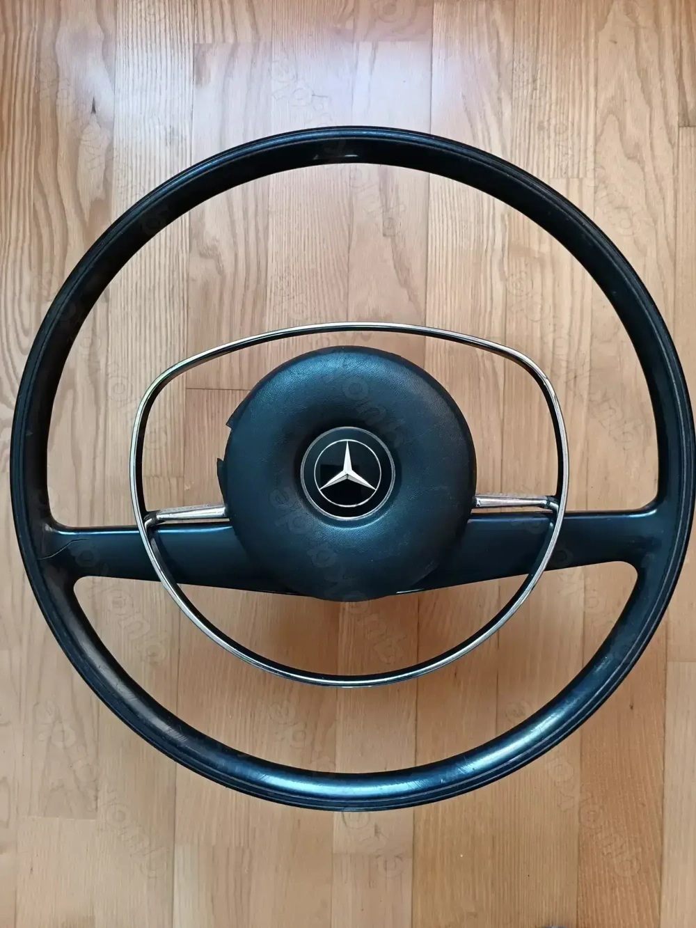 Lenlrad Mercedes Benz W114 , W115 Lenlrad Mercedes Benz W114 , W115