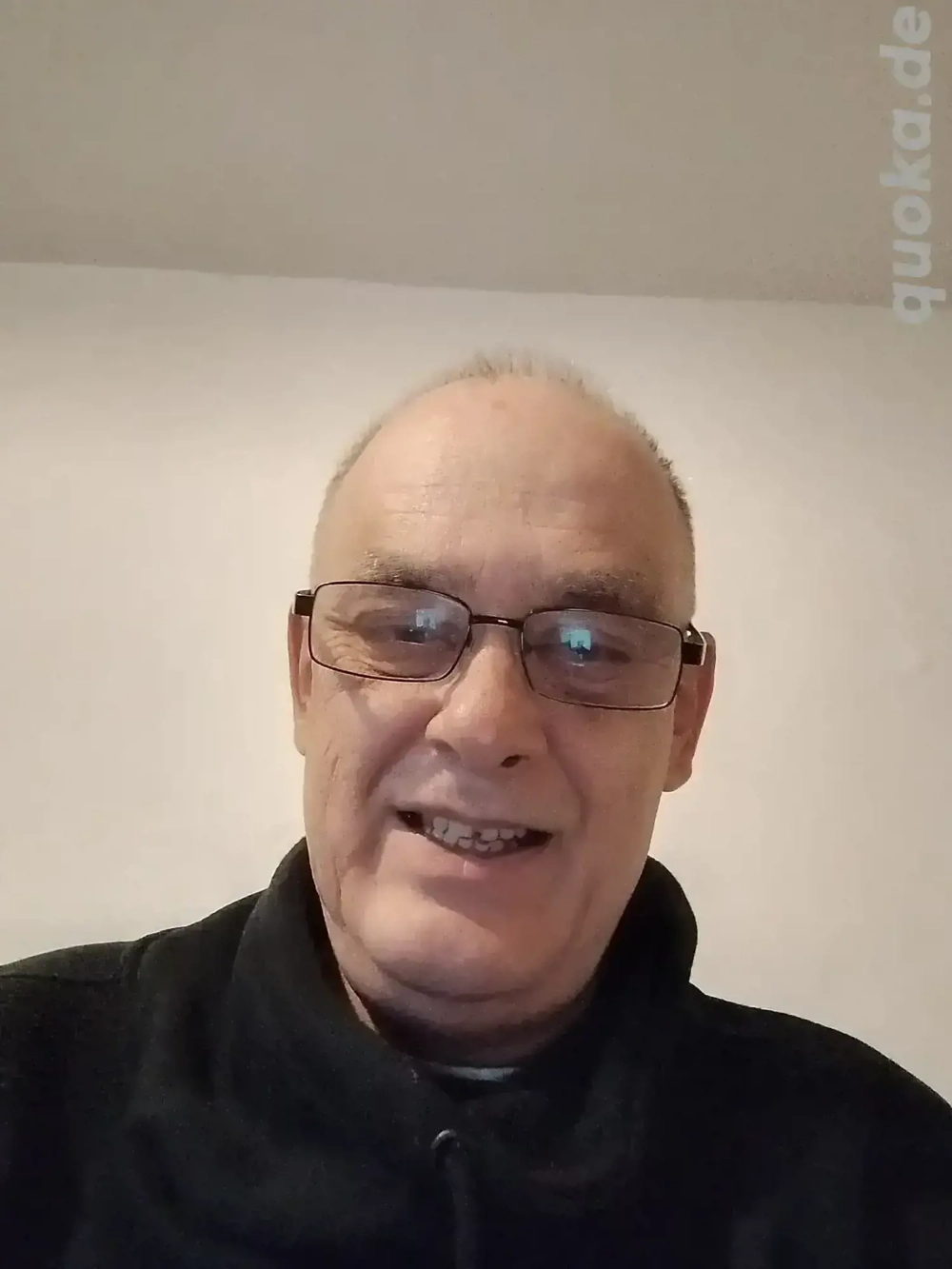 Bin 63 Jahre Alt aus und Suche ein Altes gerne Such Sehr Altes Dominantes Senioren Paar 