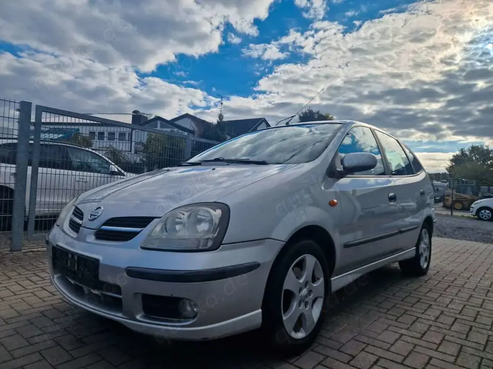 Nissan Almera Tino Automatik