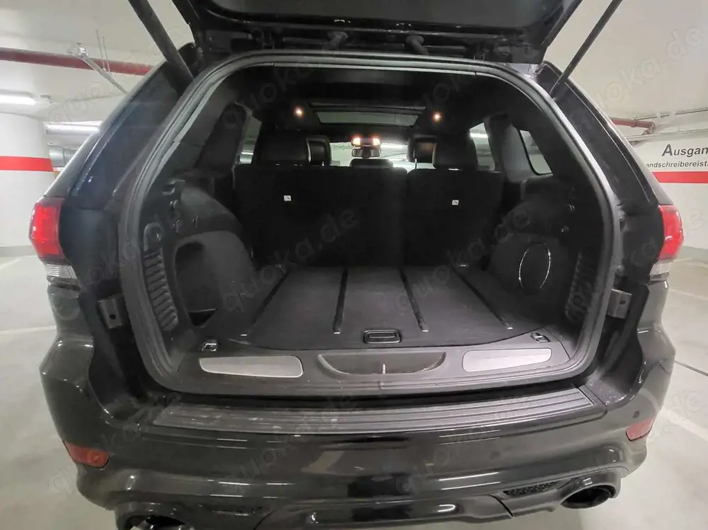 Jeep Grand Cherokee Grand Cherokee SRT Night