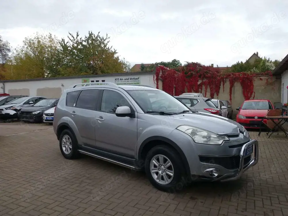 Citroen C-Crosser 2,2 HDi, EU4, 4WD, 7-Sitze, AHK !!