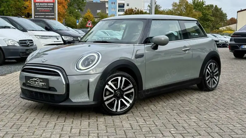 MINI One LED KEYLESS PDC R-KAMERA VIRTUAL APPS