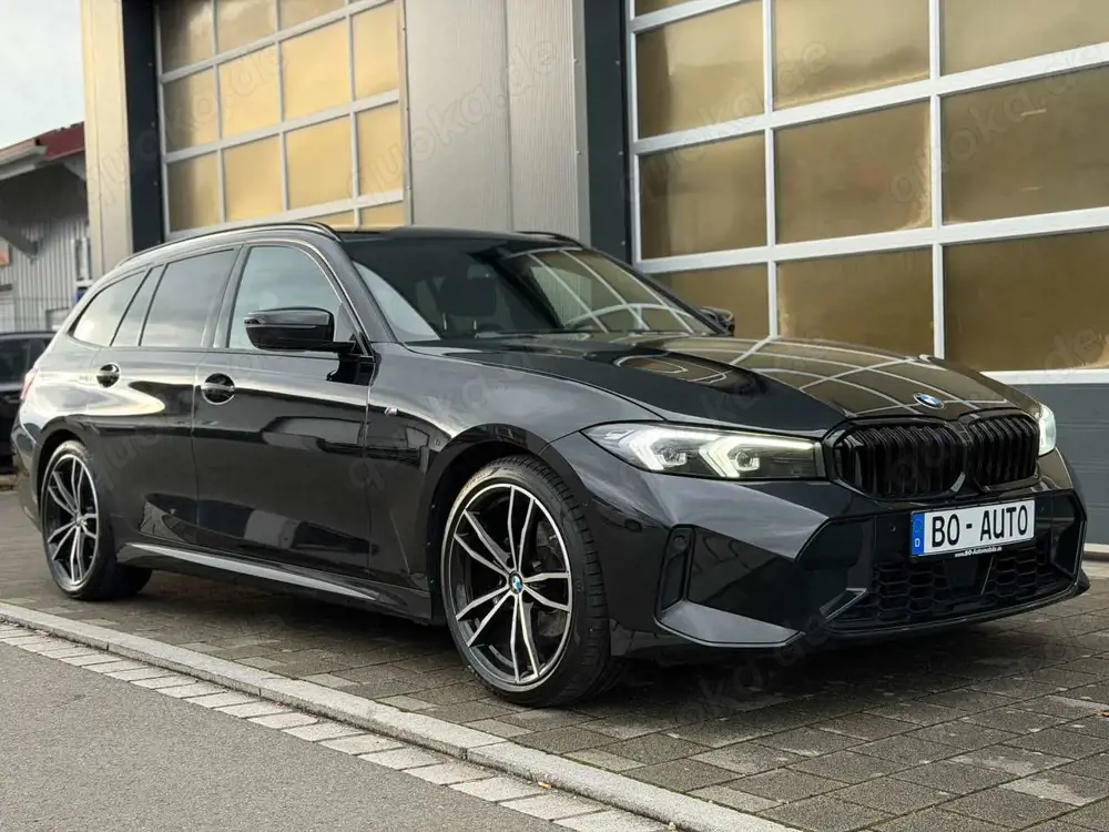 BMW 320 d xDrive M-SPORT AHK StdHzg. ACC Leder 19 Navi DAB