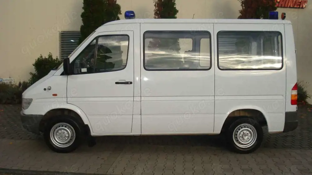 Mercedes-Benz Sprinter 208 DIESEL!9-SITZE!132.000KM!1-HD!TOP!