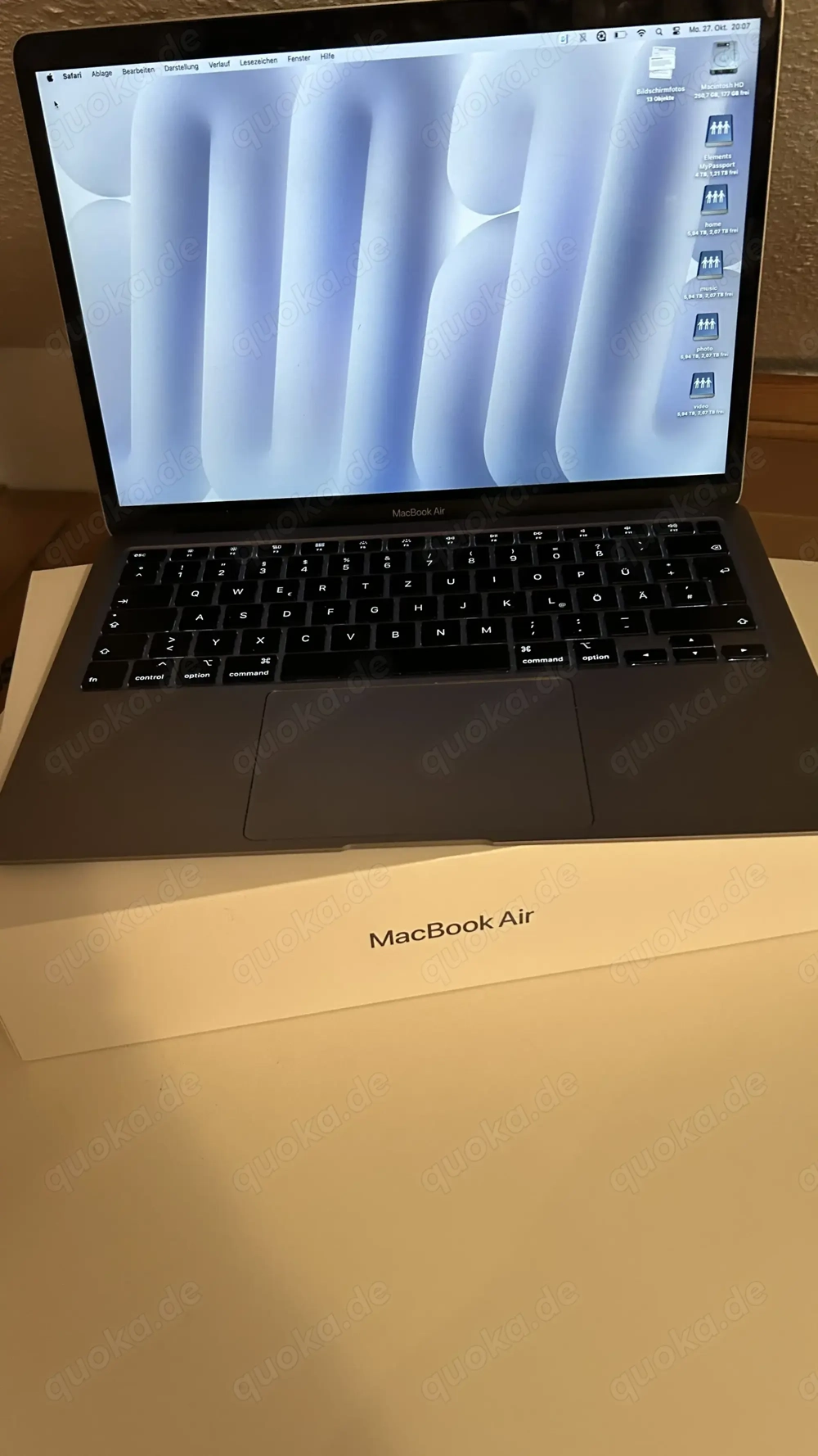 Apple MacBook Air 13 Zoll (256GB SSD, Intel Core i5 10. Gen., 1,10GHz, 8GB RAM) Apple MacBook Air 13 Zoll (256GB SSD, Intel Core i5 10. Gen., 1,10GHz, 8GB RAM)