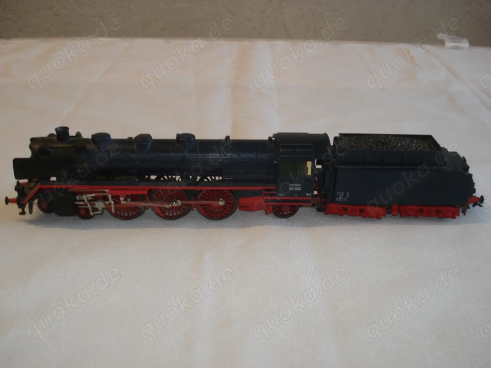 Alte Märklin Schlepptenter Dampflokomotive in EV