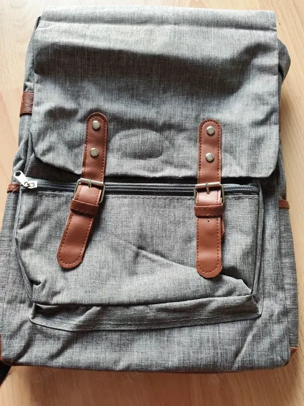 Rucksack NEU mit vielen Extras
