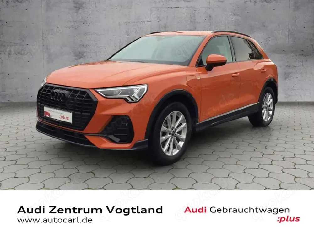 Audi Q3 S line 45 TFSIe S-tronic Business KLIMA LED NAVI