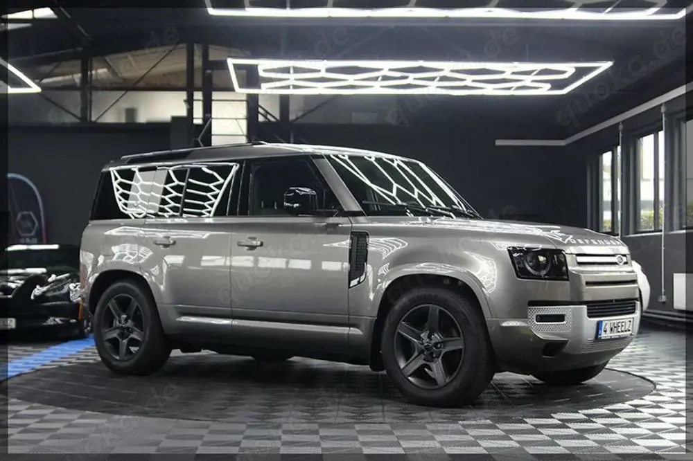Land Rover Defender 3.0 D250 MHEV XS LUFT / PANO