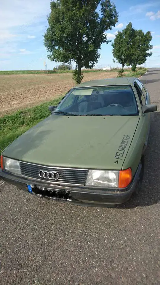 Audi 100