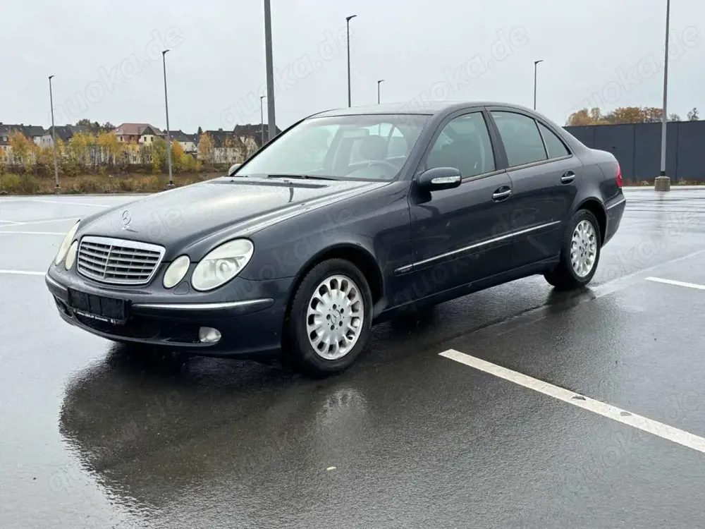 Mercedes-Benz E 240 Lim. Elegance SHZ ALU TÜV 12/2027