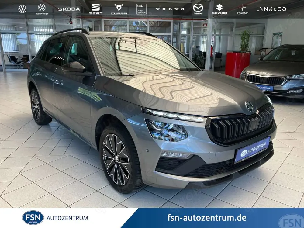 Skoda Kamiq 1.0 TSI Selection DSG AHK NAVI ACC RFK