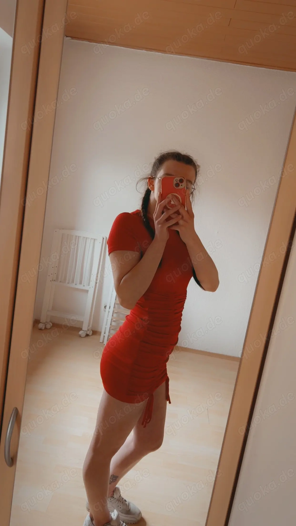 Junge Sexy Bilder und Videos zu Verkaufen 