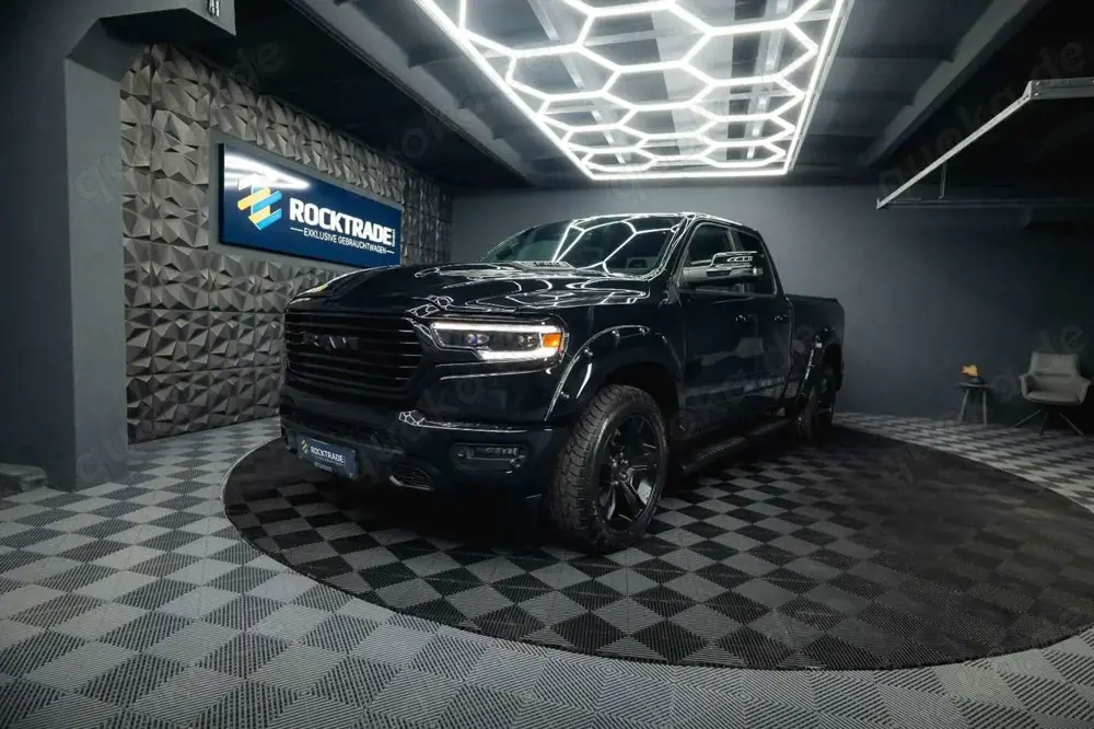 Dodge RAM 5.7 V8 HEMI 4x4 BLACK EDITION Longbed 19%