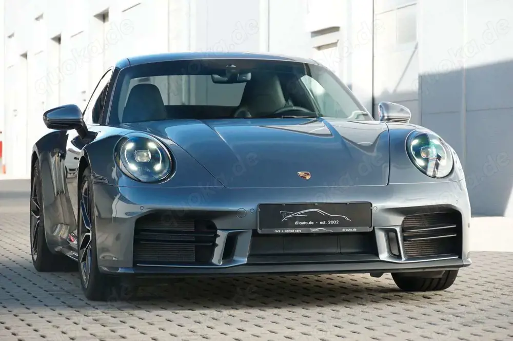 Porsche 992 Carrera T SportDesign/Carbonräder/4Sitz/Bose