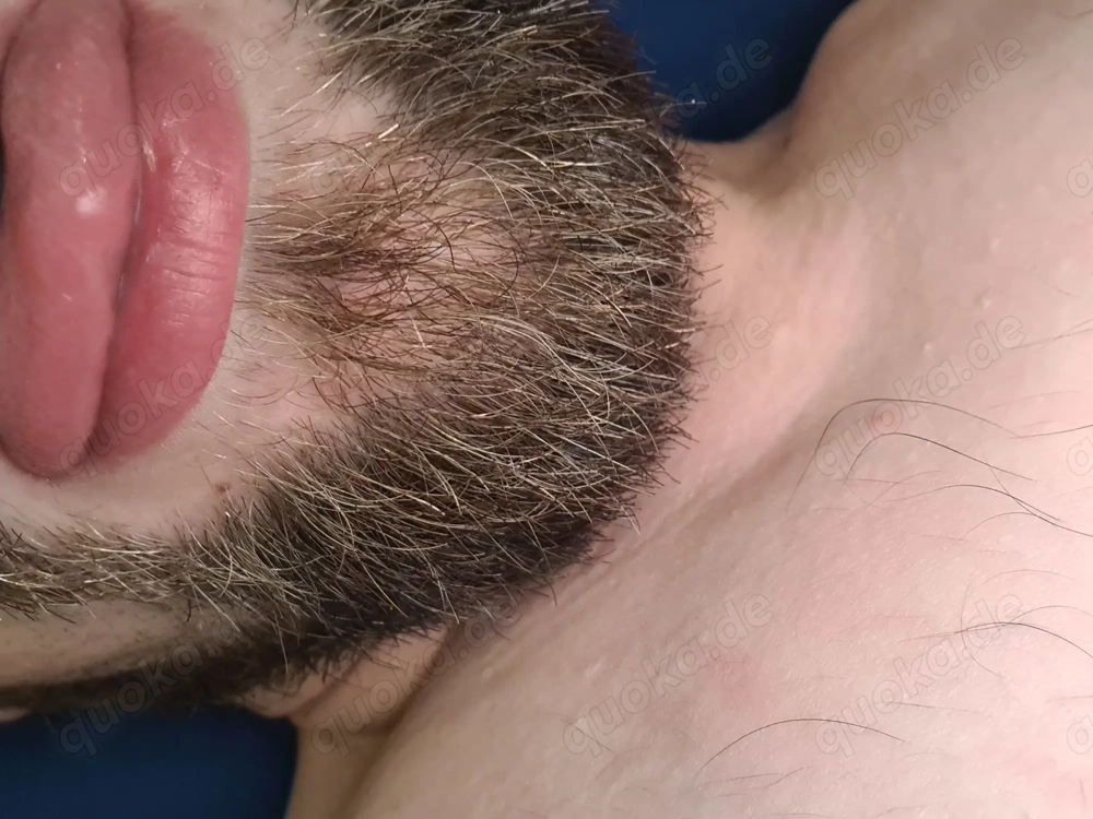 Bärtiger Muschilecker, 30, schlank sucht Leckfreudige Sie