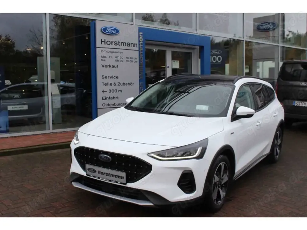 Ford Focus ACTIVE X TURNIER AUTOMATIK, AHK, PANO, LED , ACC,