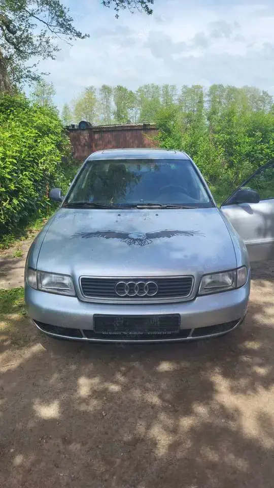 Audi A4 1.6