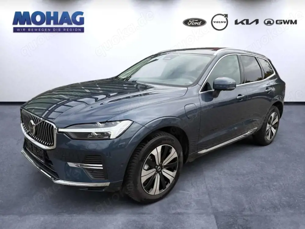 Volvo XC60 T6 Plug-In Hybrid AWD Plus Bright mit Panorama,360