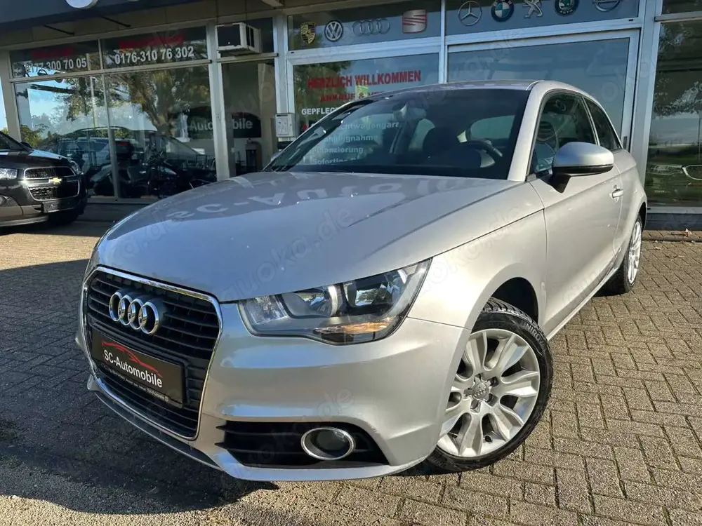 Audi A1 ambition*TEMPOMAT*TEILLEDER*PDC*