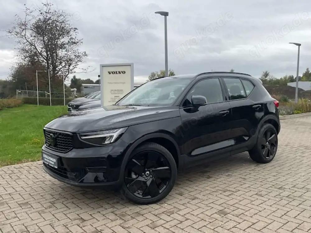Volvo XC40 B3 B DKG Plus Black Edition