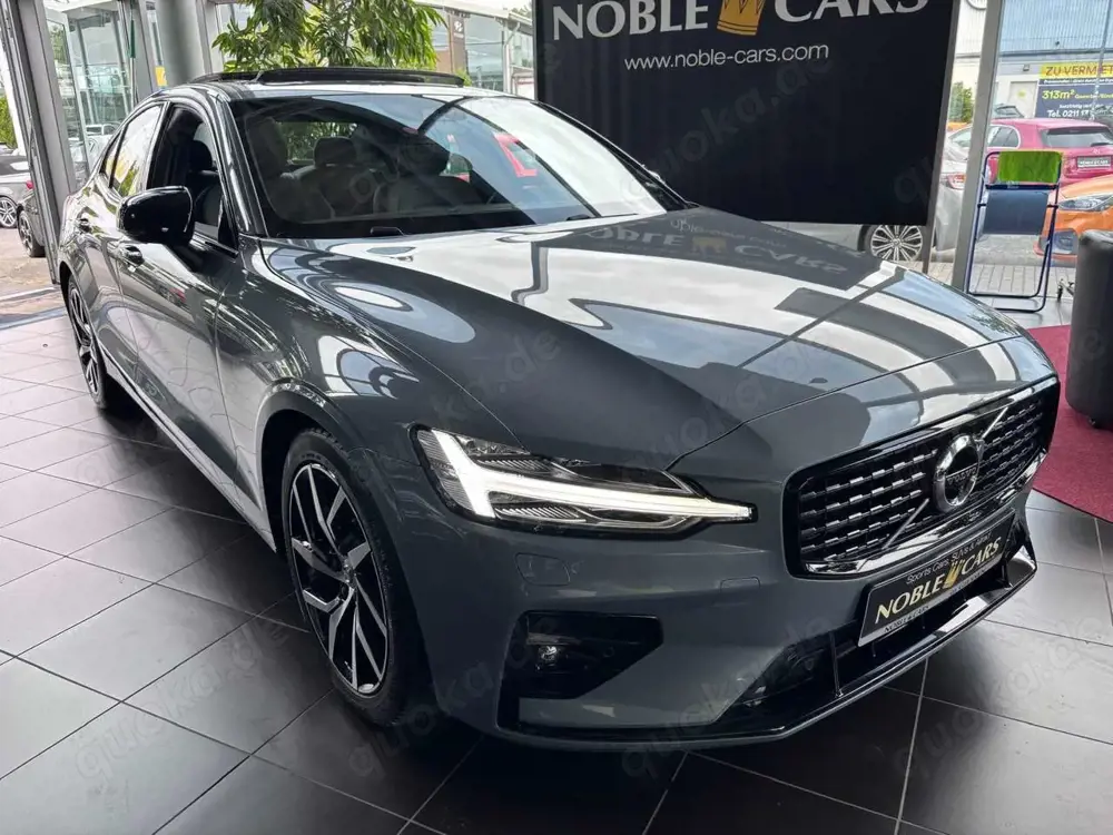 Volvo S60 Lim. R Design PANO LED NAVI ALU