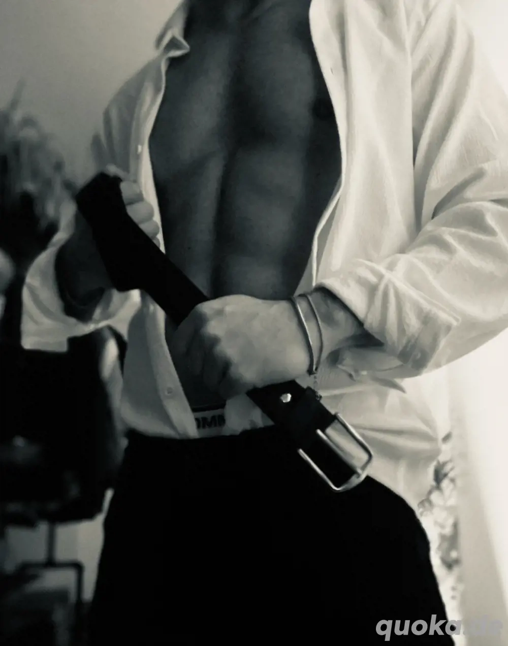 du suchst deinen Herren, bist gehorsam und devot ?