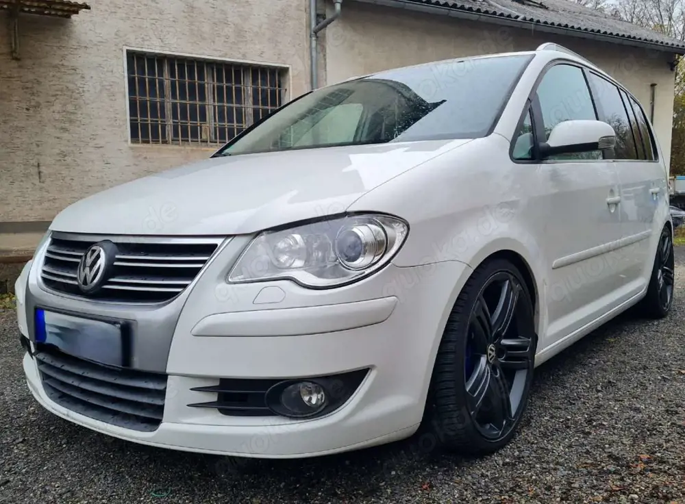 Volkswagen Touran R-Line 1T2 Tuning 19 Zoll