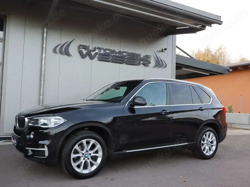 BMW X5 xDrive30d *NAVI*LEDER*AHK*SPORTSITZE*DAB*19"LM-FLG