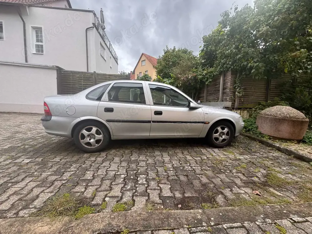 Opel Vectra Vectra 1.8 Komfort